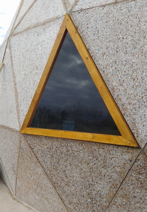 Construcción del domo taller de Damián Peralta en Luján de Cuyo